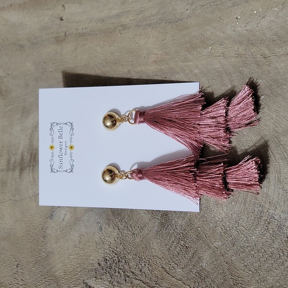 Mauve Tiered Tassel Earrings - Picture 1 of 1
